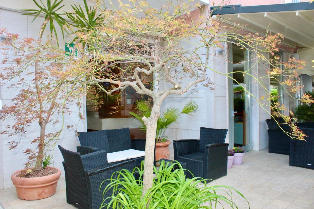 Hotel Cristina Grado Exterior photo