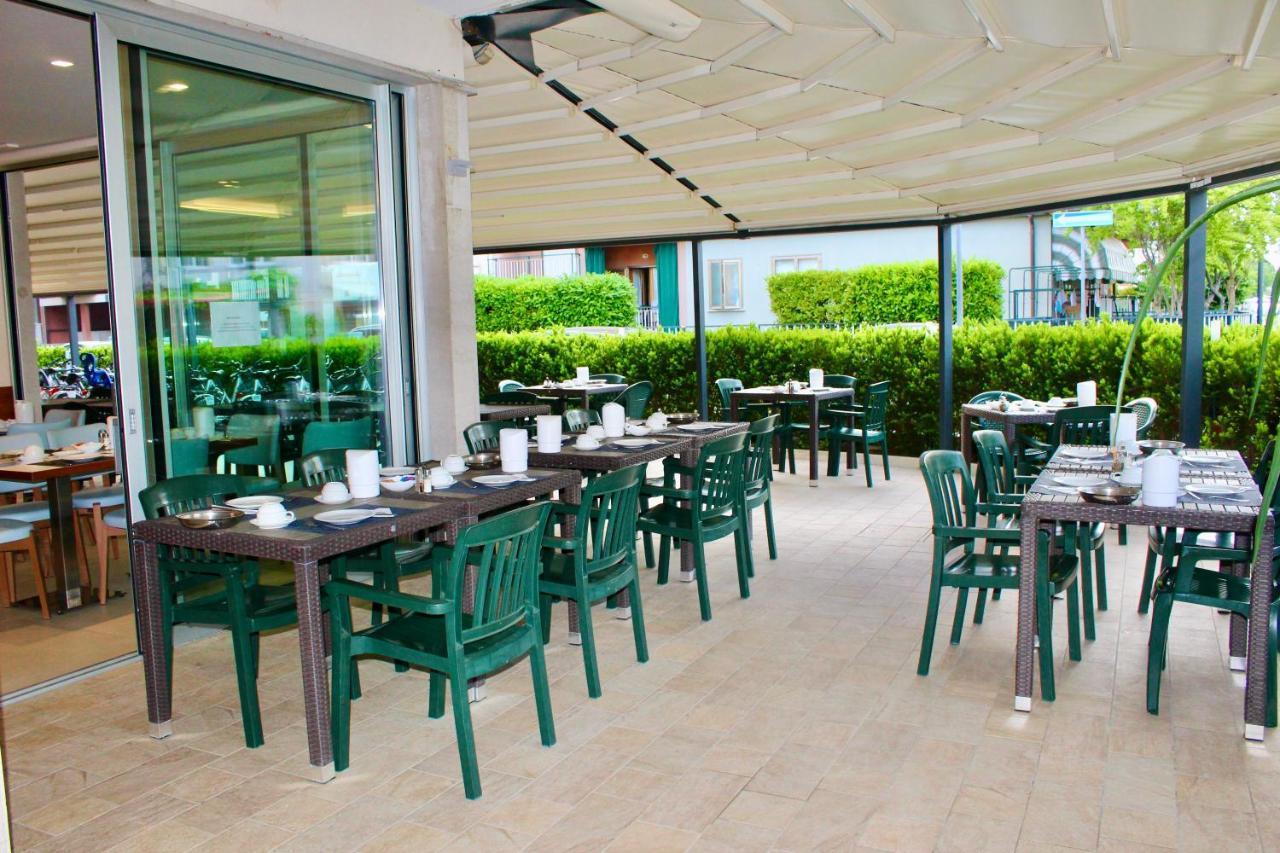 Hotel Cristina Grado Exterior photo